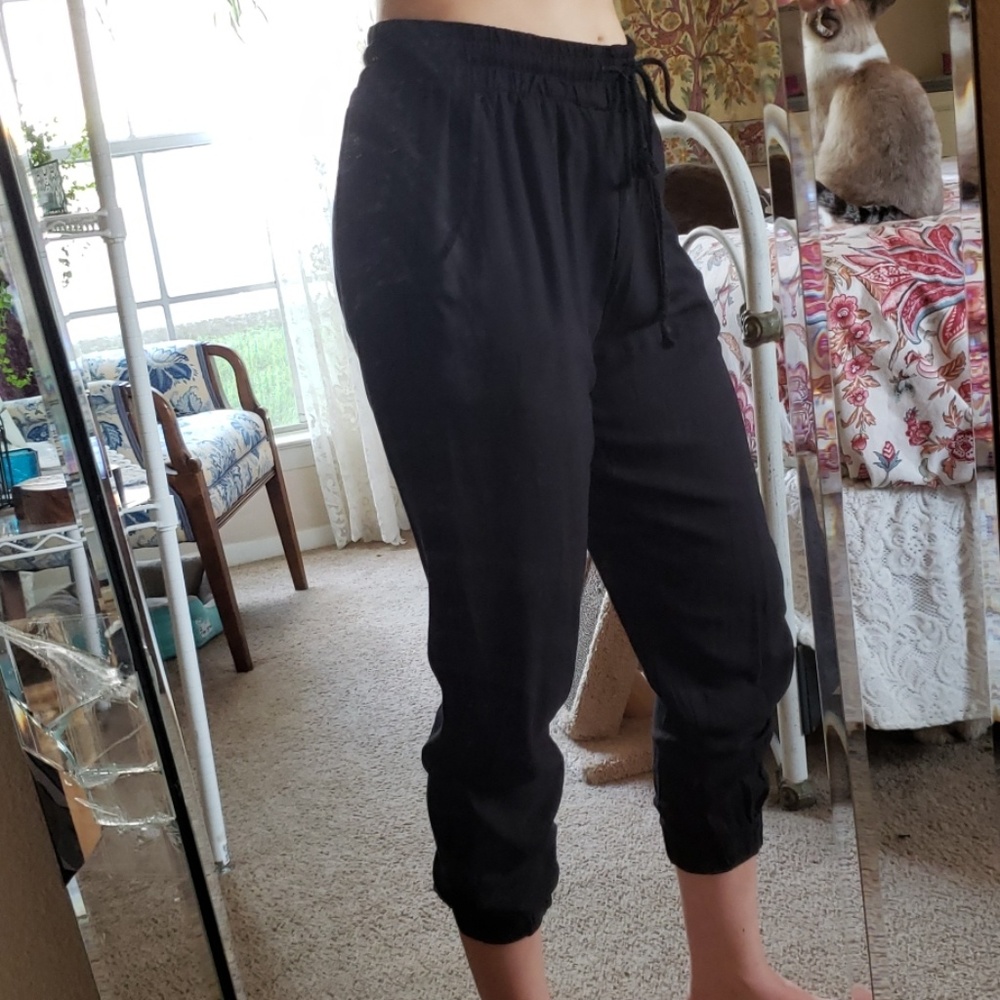 Black pants harem jogger ankle pockets capri